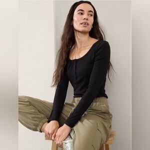ATHLETA SIGNATURE RIB Long Sleeve HENLEY TOP, Black, NEW